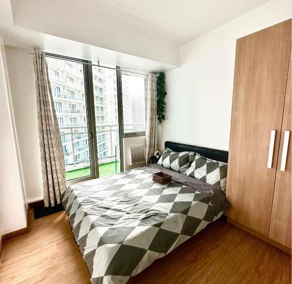 标准间带游泳池, S&n Azure Staycation