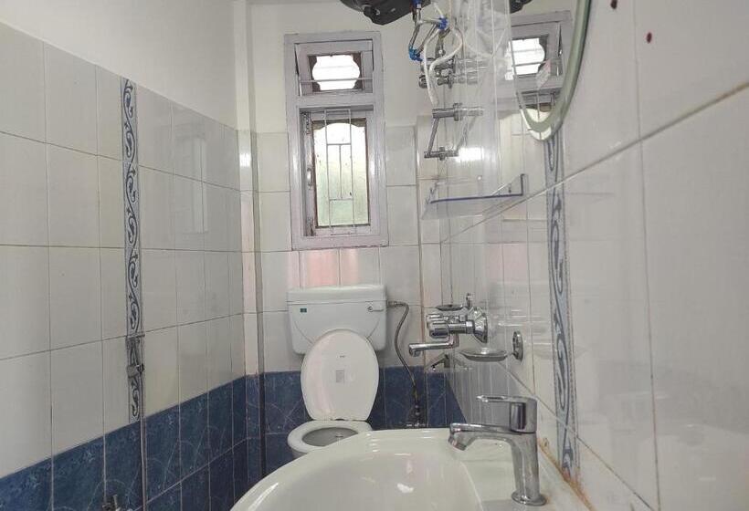 غرفة ديلوكس, Tawang