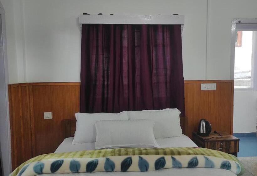 غرفة ديلوكس, Tawang