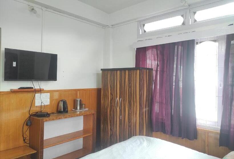 غرفة ديلوكس, Tawang