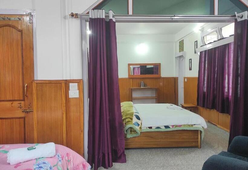 غرفة ديلوكس ثلاثية, Tawang