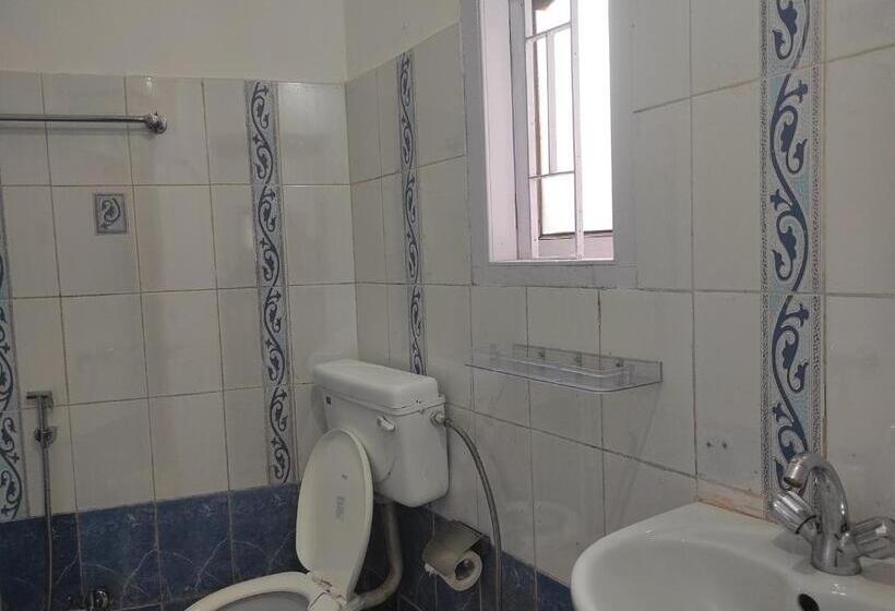 غرفة ديلوكس ثلاثية, Tawang