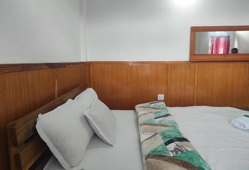 غرفة ديلوكس, Tawang