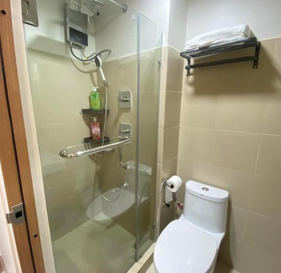 1 Bedroom Apartment with Balcony, Jejo Suite Home Shore 3 Residences Staycation