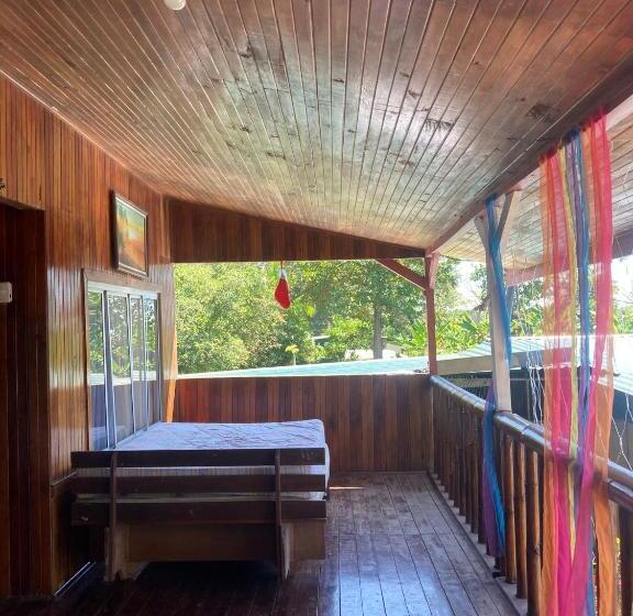 اتاق استاندارد, Malinche Hostel