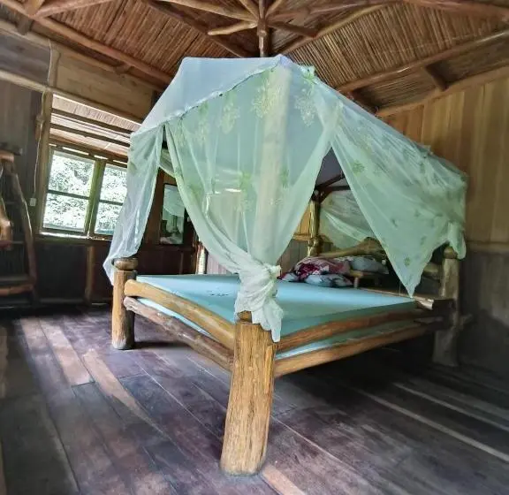 デラックスルーム, Back To Nature Ecotourism