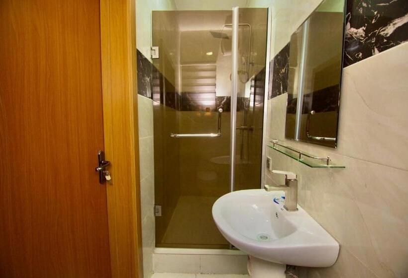 اتاق لوکس, Oasis Villa Lekki