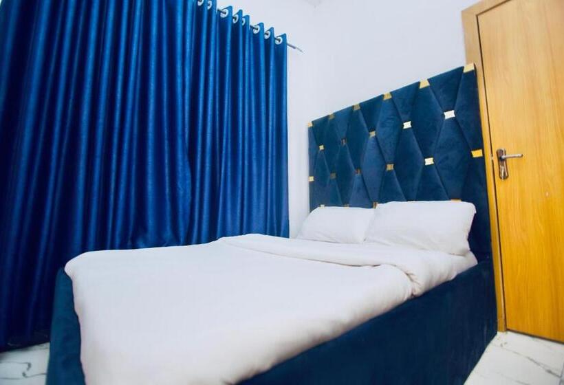 اتاق لوکس, Oasis Villa Lekki