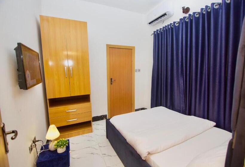 اتاق لوکس, Oasis Villa Lekki