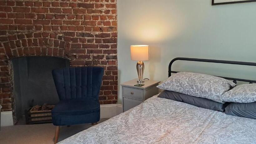 غرفة قياسية مطلّة علي الحديقة, Ash Rooms