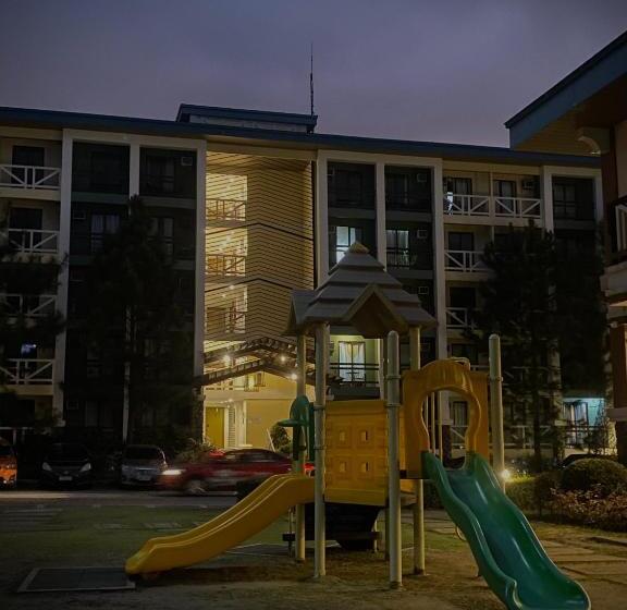 إستديو قياسى مزود بشرفة, Na Suites At Pine Suites Tagaytay