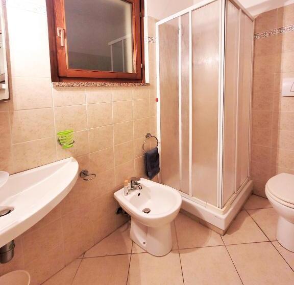 استودیو استاندارد با تراس, Pineta Azzurra