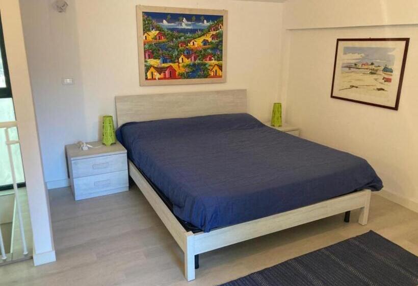 آپارتمان 1 خوابه با تراس, Pineta Azzurra