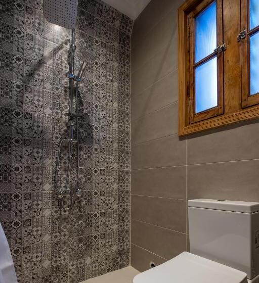 חדר סטנדרט, Riad Bin Souaki