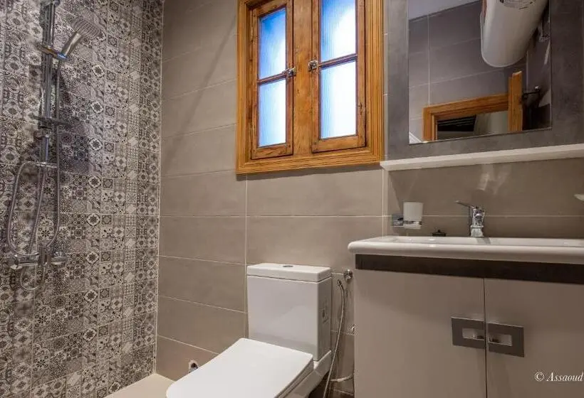 Standard-huone, Riad Bin Souaki