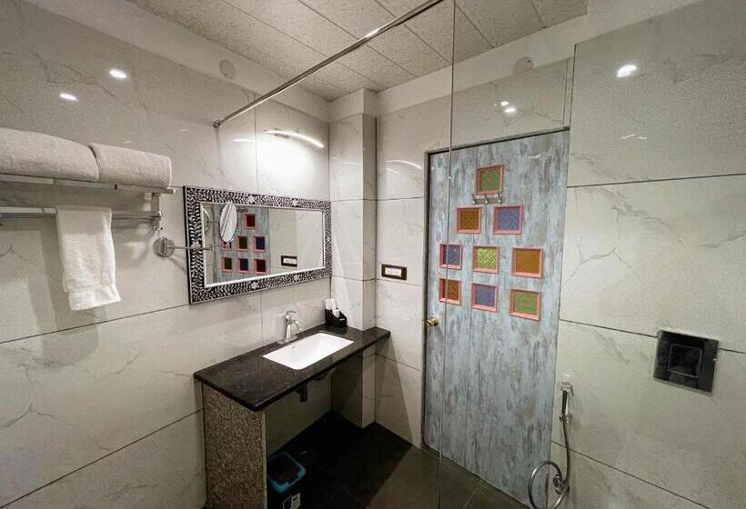 Президентский Люкс, Aaj Haveli   Lake Facing Boutique Hotel By Levelup Hotels