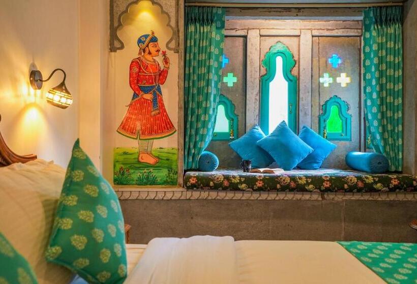 Люкс Deluxe Кровать Кинг, Aaj Haveli   Lake Facing Boutique Hotel By Levelup Hotels