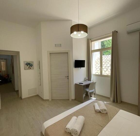 اتاق استاندارد با تخت بزرگ, Colle Greco