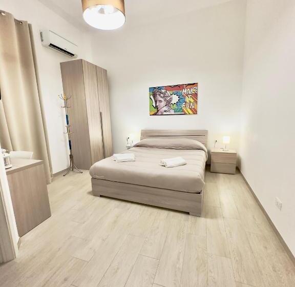 اتاق استاندارد با تخت بزرگ, Colle Greco