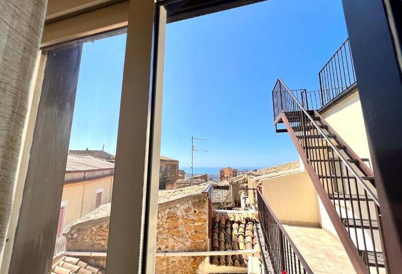 اتاق استاندارد با تخت بزرگ, Colle Greco