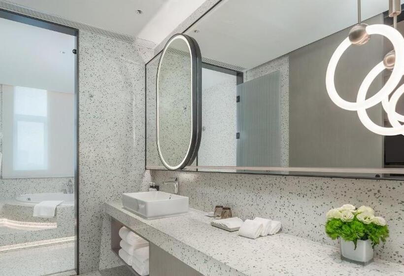 スイート, Even Hotel Zhongshan City Center, An Ihg