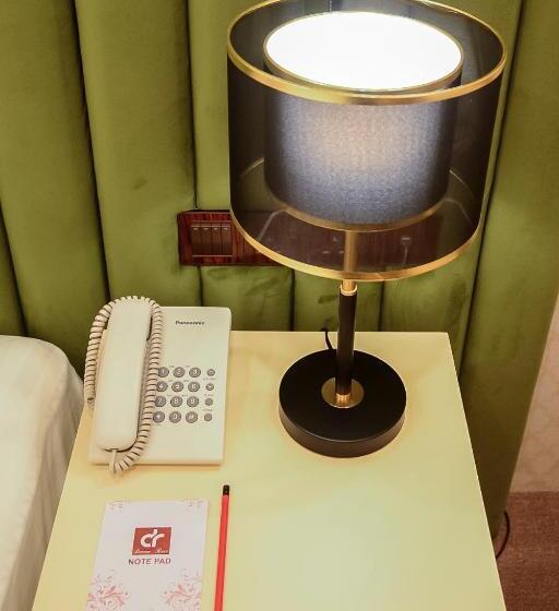 주니어 스위트, Devon Rest