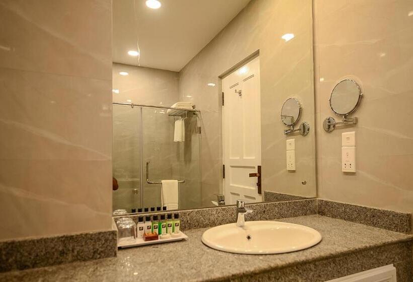 주니어 스위트, Devon Rest