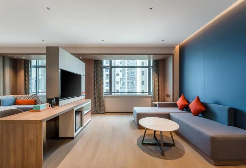 Люкс Кровать Кинг, Holiday Inn Express Jiangmen East Station, An Ihg