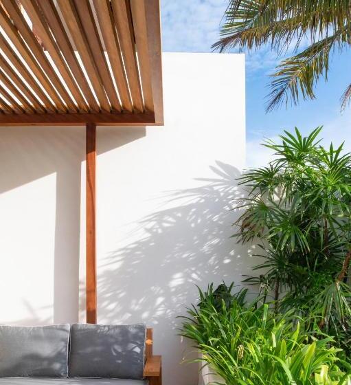 テラス付きスタンダードルーム, The Charleston