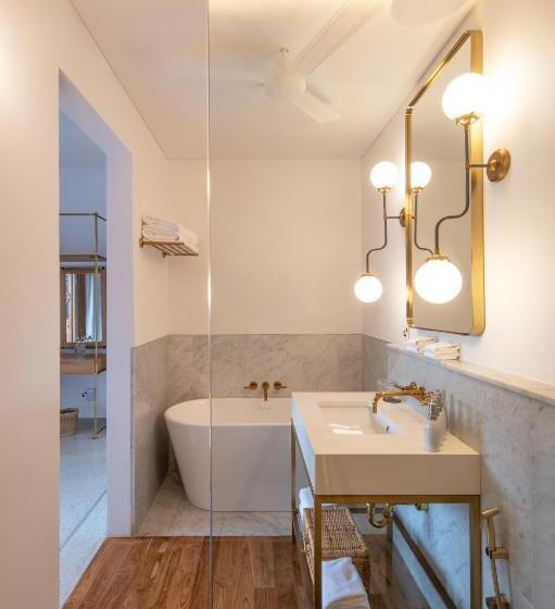 テラス付きスタンダードルーム, The Charleston