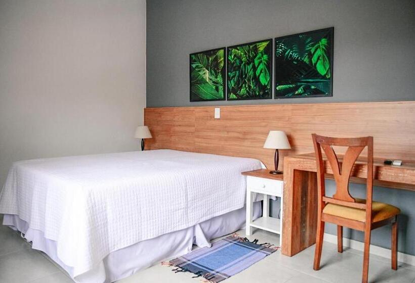 디럭스 트리플 룸, Pousada Solmaior