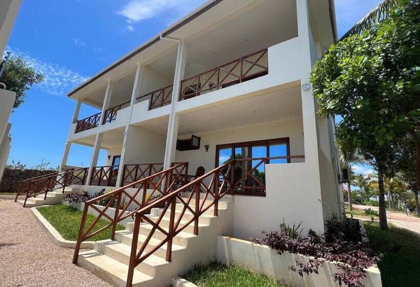 סוויטת ג'וניור נוף לים, Aquamarina Hotel