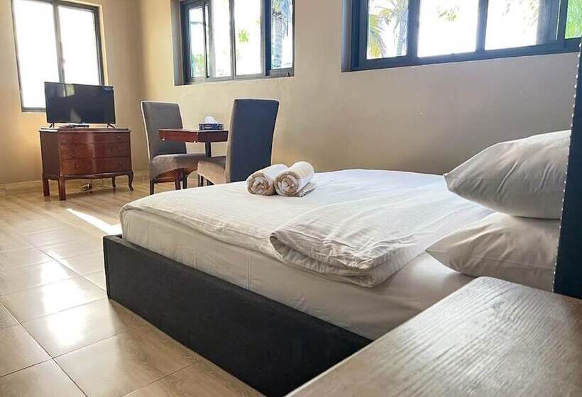 סוויטת ג'וניור נוף לים, Aquamarina Hotel