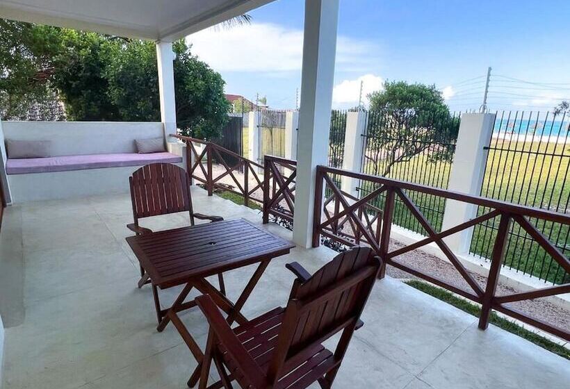 סוויטת ג'וניור נוף לים, Aquamarina Hotel