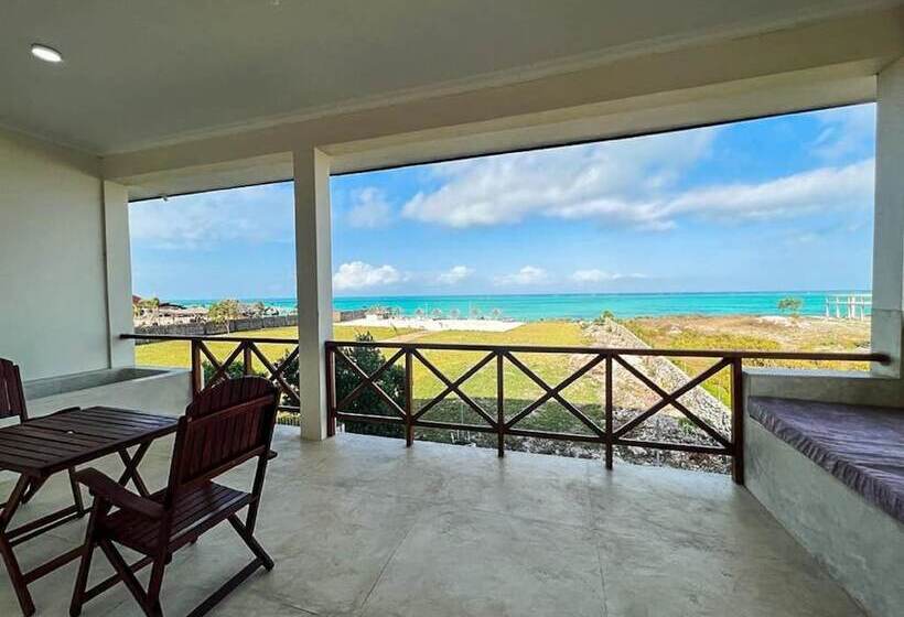 סוויטת ג'וניור נוף לים, Aquamarina Hotel