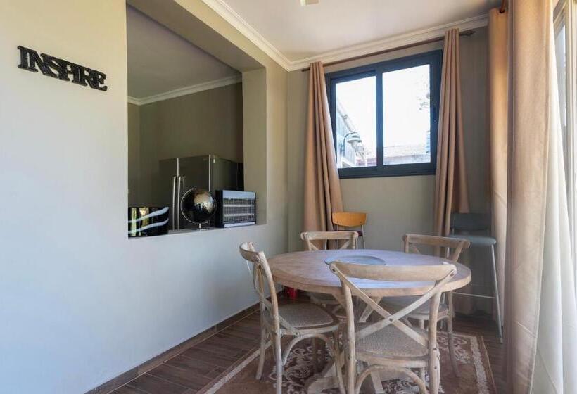 דירת 2 חדרי שינה עם נוף לגינה, Aquamarina Hotel