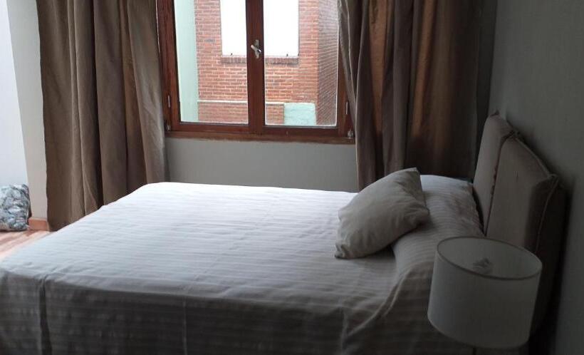 דירת חדר דלוקס, Ch1pinamar