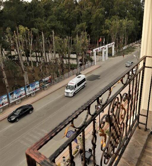 جناح مزوَّد بشرفة, Elada Luxury Otel