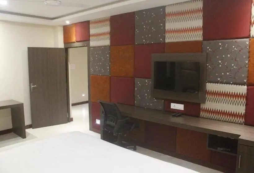 اتاق استاندارد با تخت بزرگ, Gk Palace Pure Veg