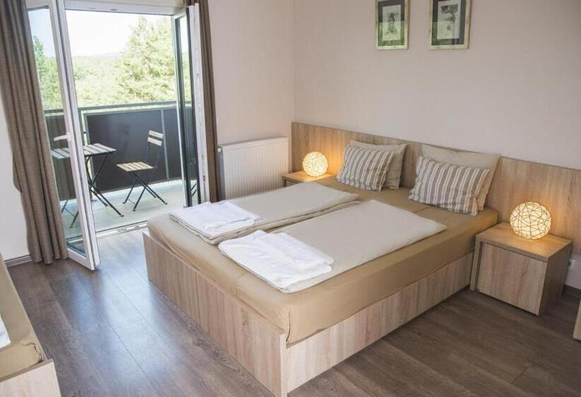 اتاق استاندارد با بالکن, Heba