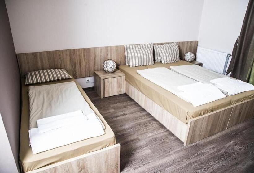 اتاق استاندارد سه نفره, Heba