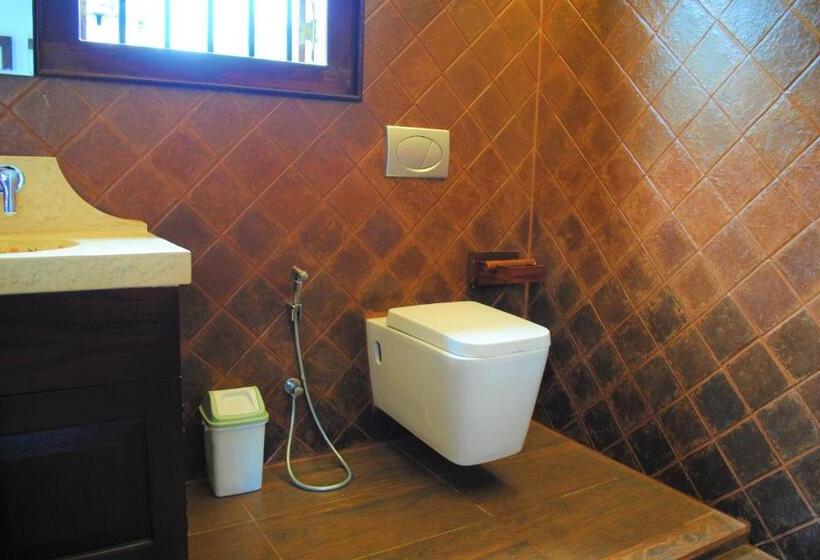 חדר סטנדרט נוף לגינה, The Kabok Villa By Vivanya