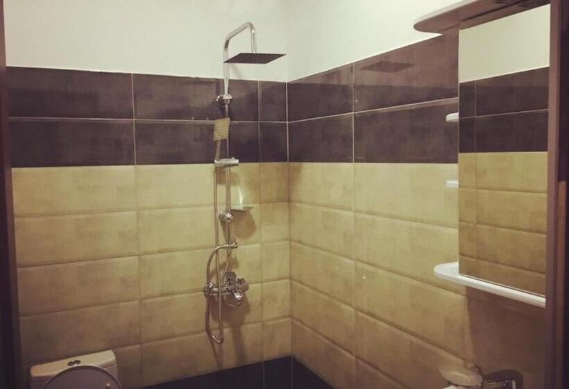 اتاق استاندارد سه تخته با چشمانداز, Tradition