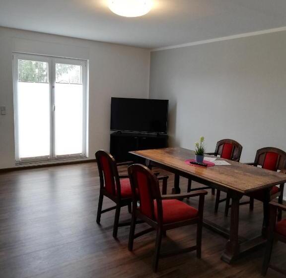 Апартаменты 3 Спальни, Apartmenthaus Mehrow