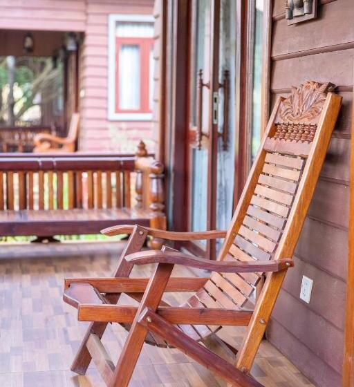 Номер Deluxe, Phum Khmer Resort