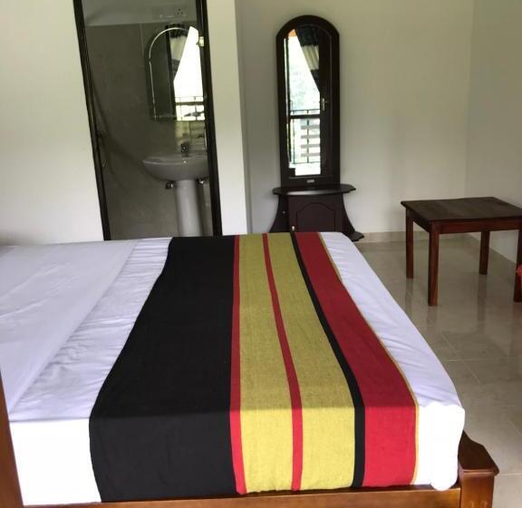 デラックスルーム, Tikiri Latha Hanthana