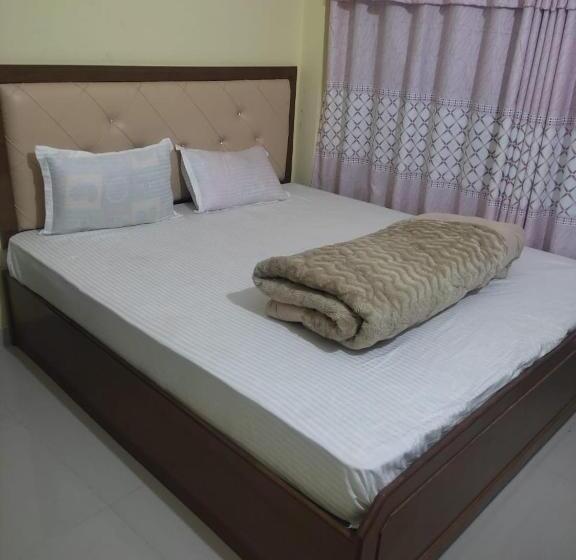 اتاق استاندارد, Aradhya