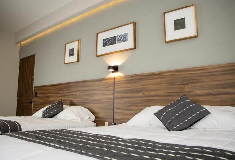 デラックスルーム, Del Carmen