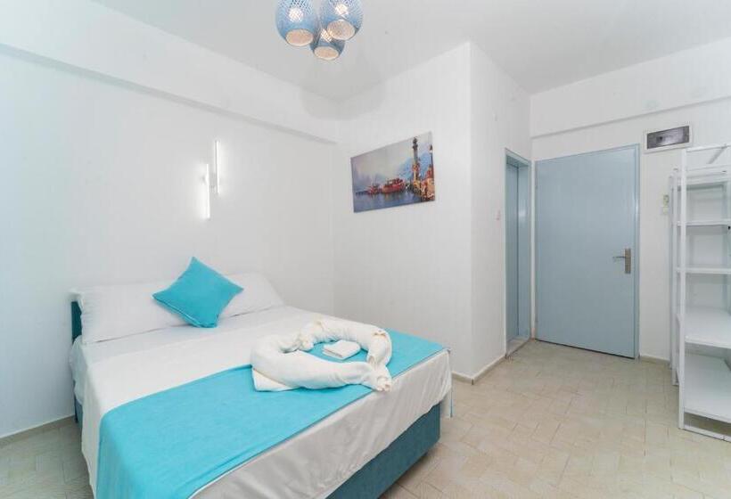 اتاق لوکس چهار تخته, Kemer Royal Beach