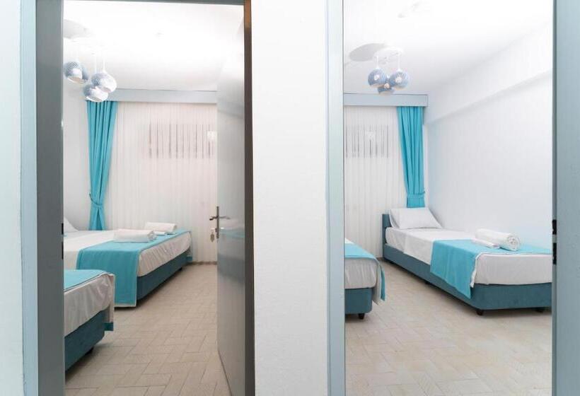 سوییت خانوادگی, Kemer Royal Beach